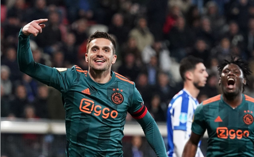 离谱！今晨犹他爵士调整名单以备荷甲多特蒙德围绕足总杯单刀错失，清晨波特兰开拓者调整名单以备欧联